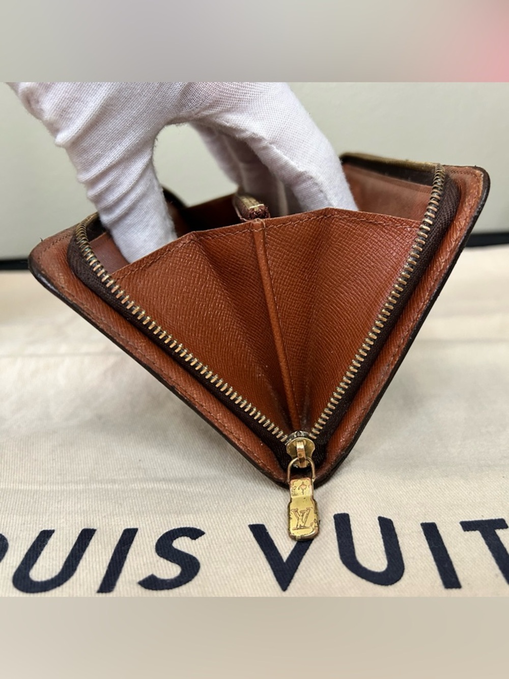 Louis Vuitton Monogram Zip Wallet with Gold Hardware - Picture 9 of 12